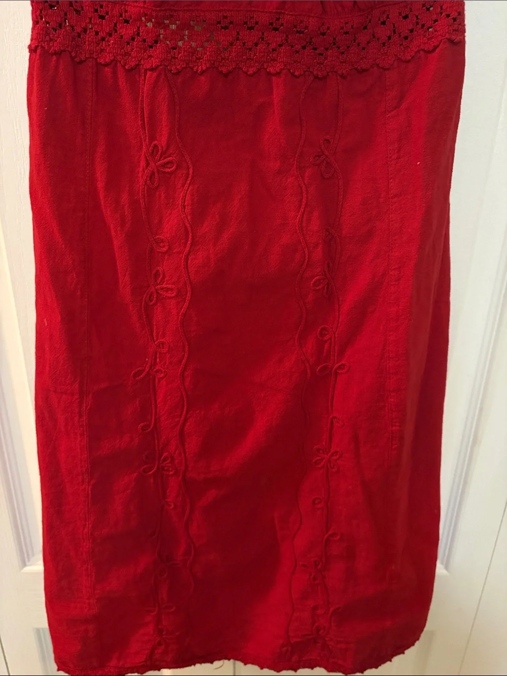 Strapless Red Summer Dress with Eyelet Detail - Picture 4 of 5